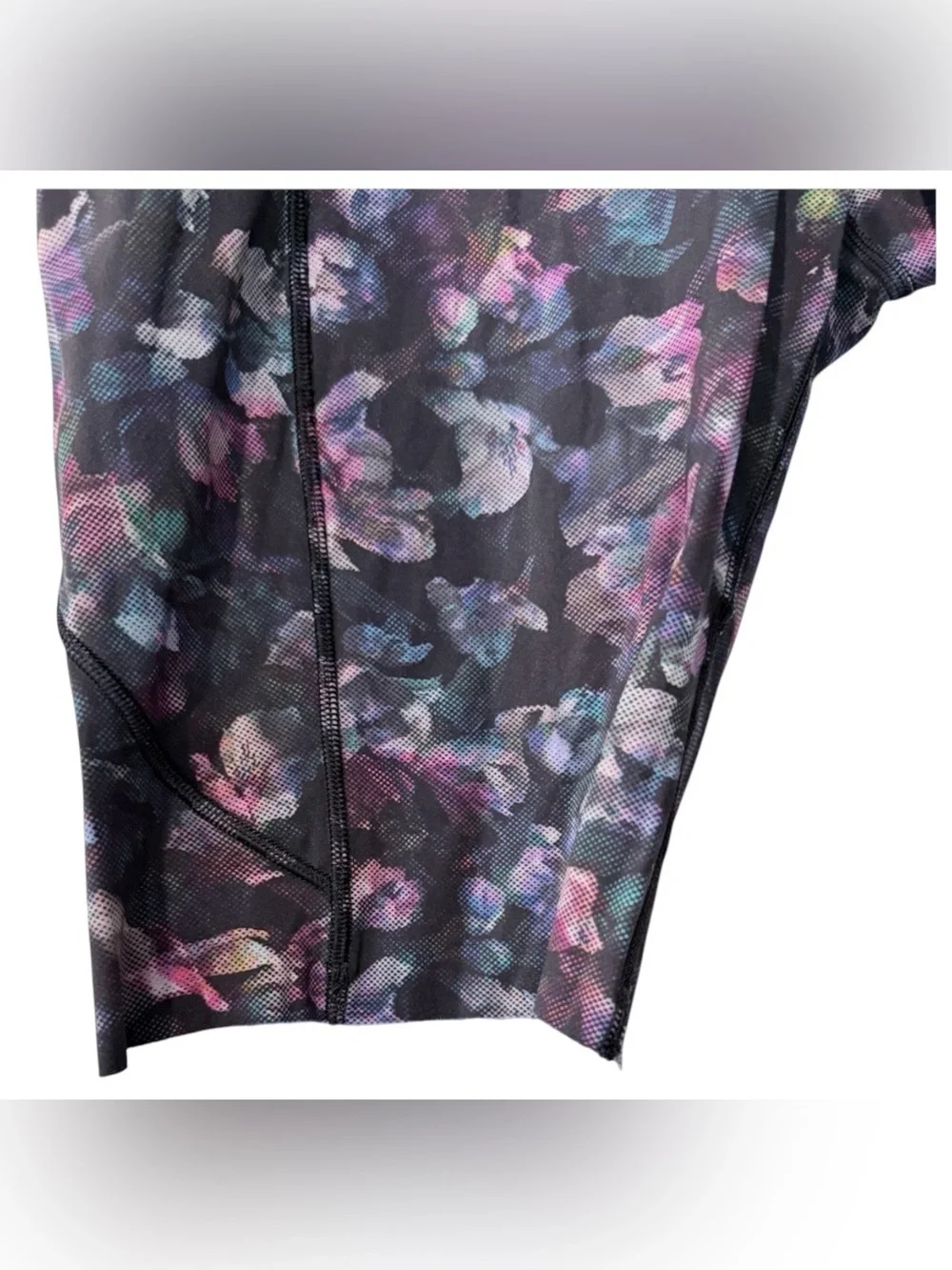 Lululemon women’s 10 activate floral multicolored black athletic shorts